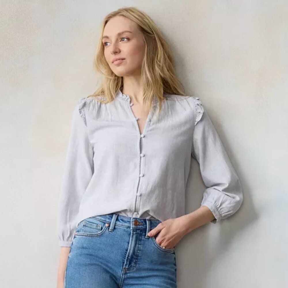 EUC Lauren Conrad brand Stain-like Ruffle Button Top *sz S*